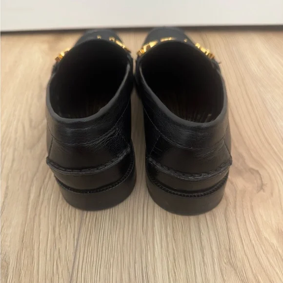 Authentic Gucci Cara Logo Loafers - Picture 6 of 8
